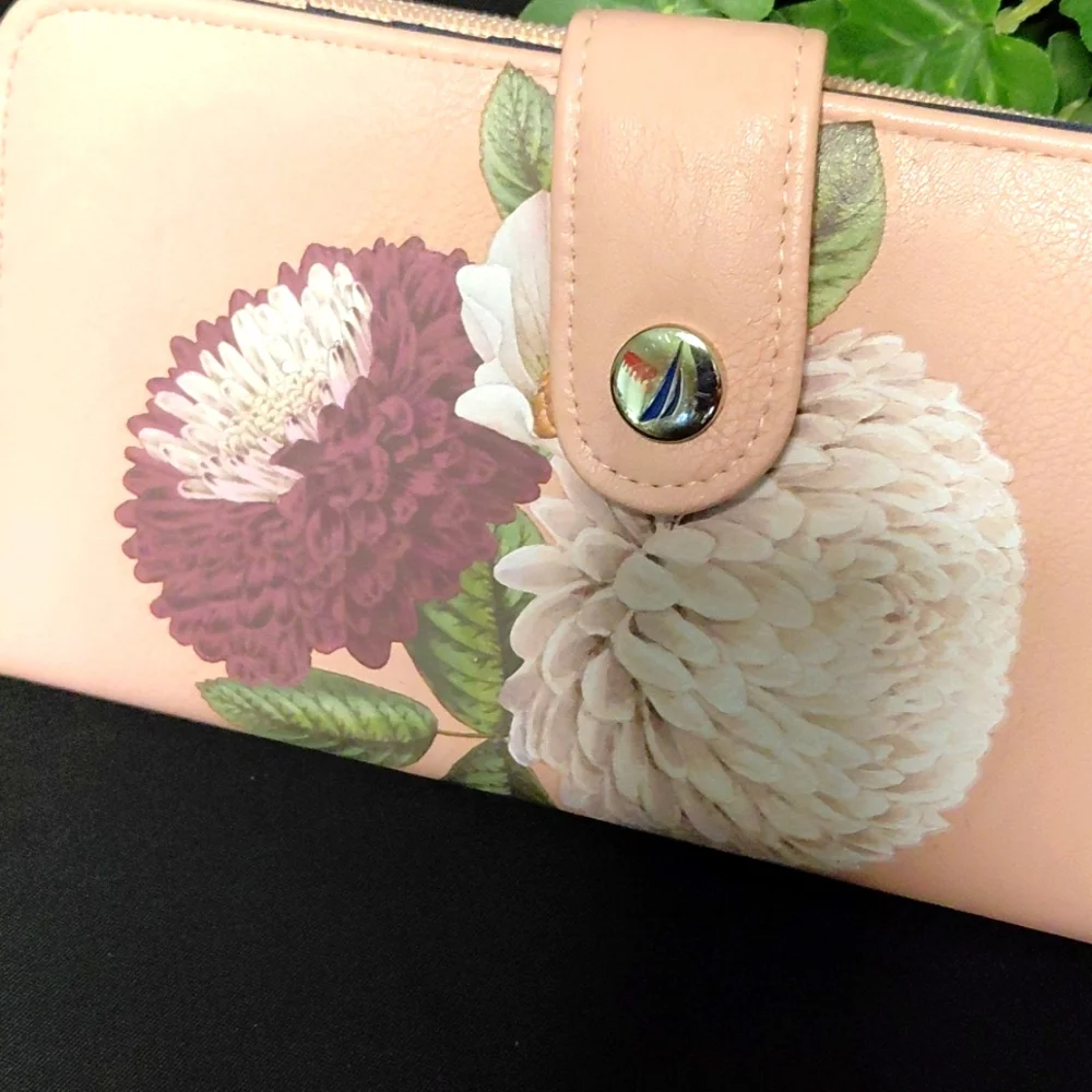 Nautica Floral Peach Wallet RFID Protected